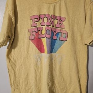 Good Condition Women's Pink Floyd tour shirt size L